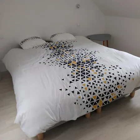 Prázdninový dům Maison Jean-moulin, Jardin, Spacieuse, 24h Mans, Zoo, Prytanee, 3 Chbres, 6 Pers *